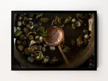 Load image into Gallery viewer, Snails Provence #2

